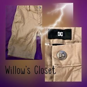 DC khaki shorts. Size 6. EUC